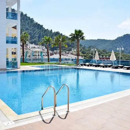 Reign By Solo Apartment *